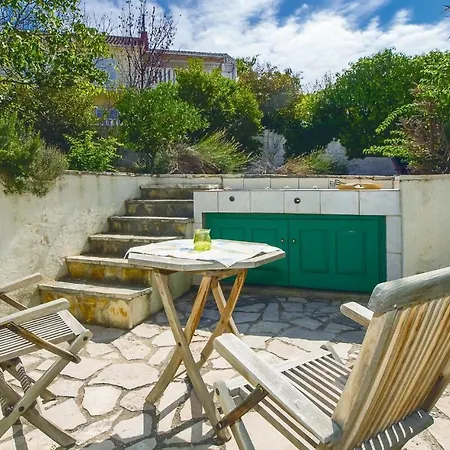 Дом отдыха Four Bedroom Holiday In Сутиван